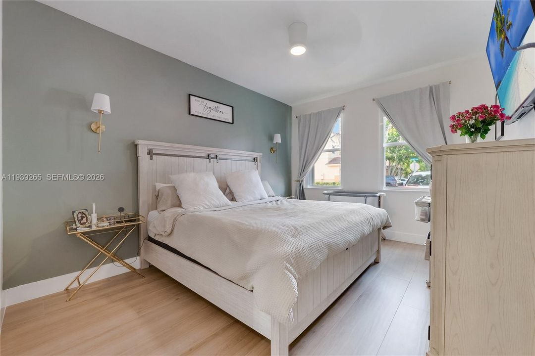 待售: $549,000 (3 贝兹, 2 浴室, 1491 平方英尺)