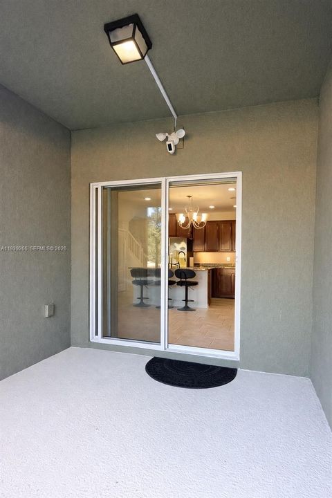 Недавно продано: $229,900 (3 спален, 2 ванн, 1468 Квадратных фут)