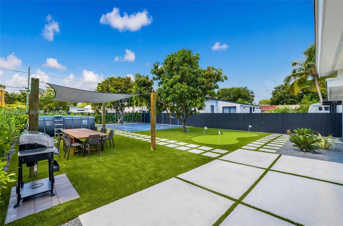 待售: $1,250,000 (5 贝兹, 3 浴室, 1578 平方英尺)