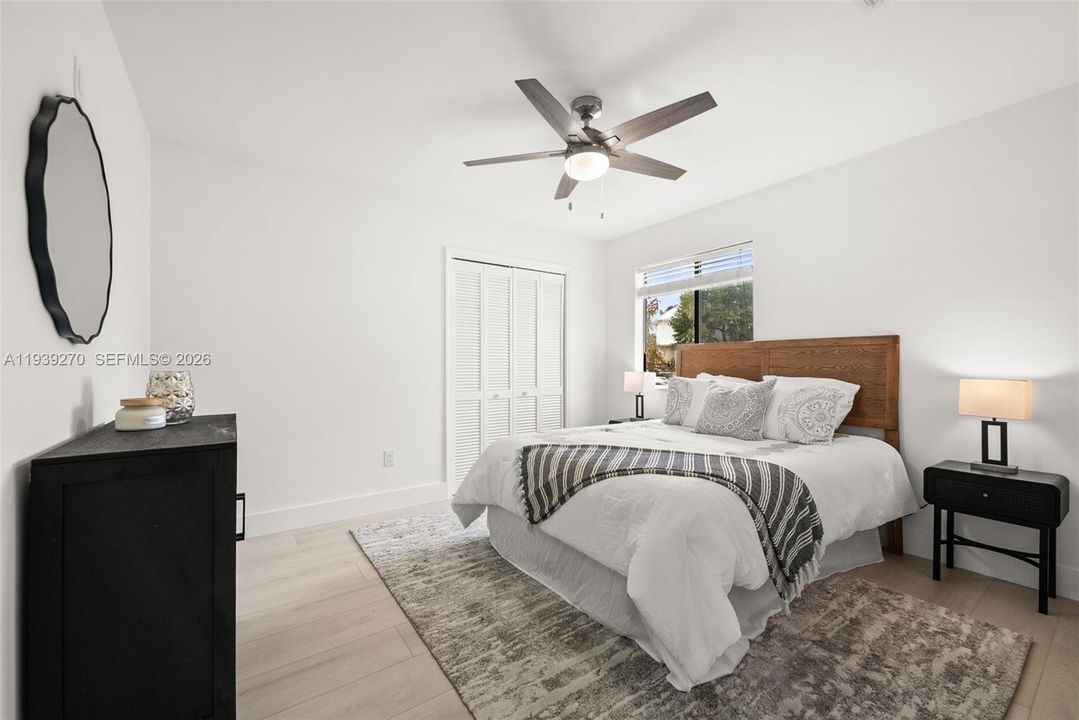 待售: $899,000 (3 贝兹, 2 浴室, 2424 平方英尺)