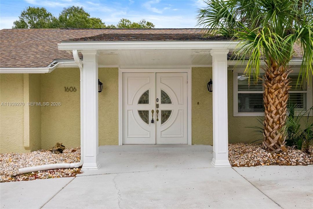 待售: $899,000 (3 贝兹, 2 浴室, 2424 平方英尺)