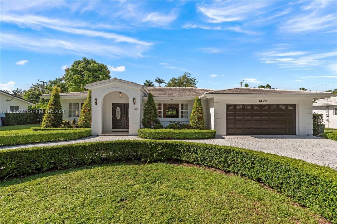 For Sale: $2,250,000 (4 beds, 4 baths, 2931 Square Feet)