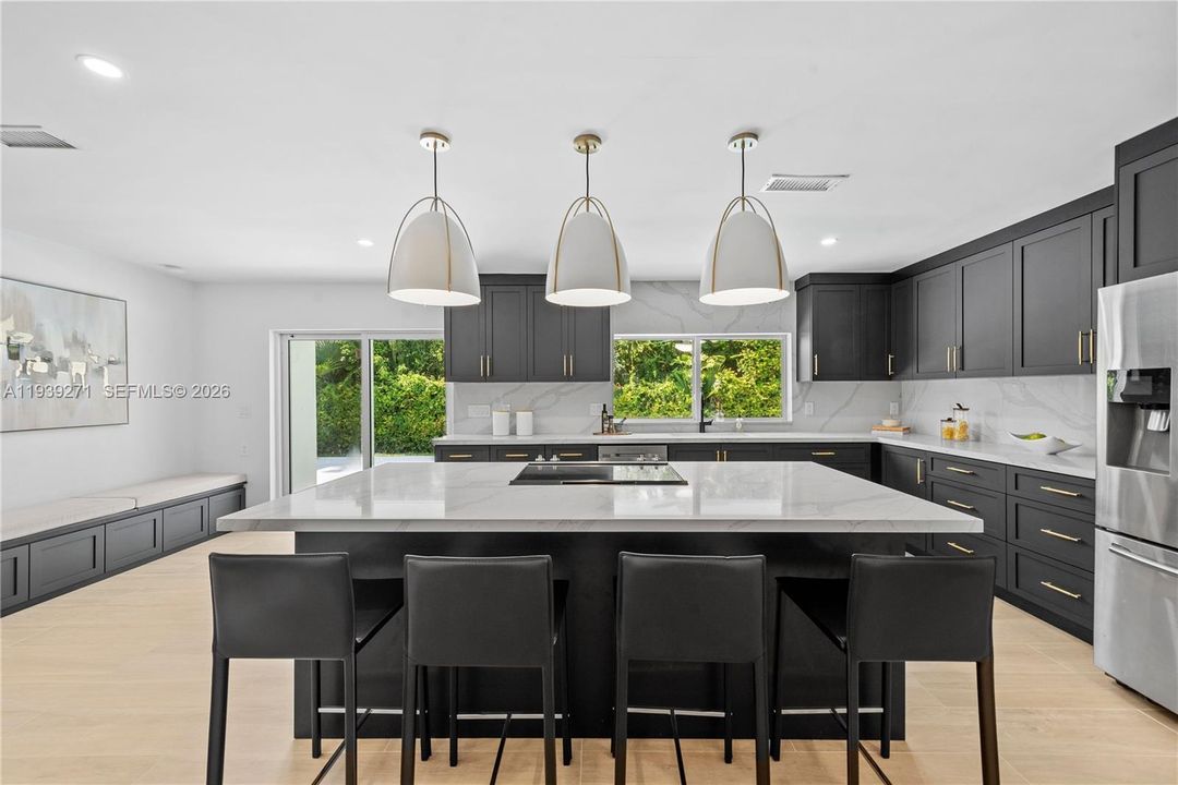 For Sale: $2,250,000 (4 beds, 4 baths, 2931 Square Feet)