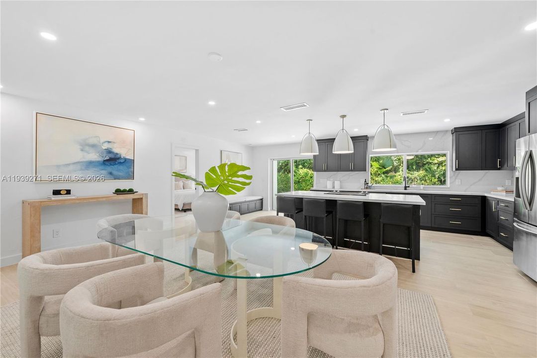 For Sale: $2,250,000 (4 beds, 4 baths, 2931 Square Feet)