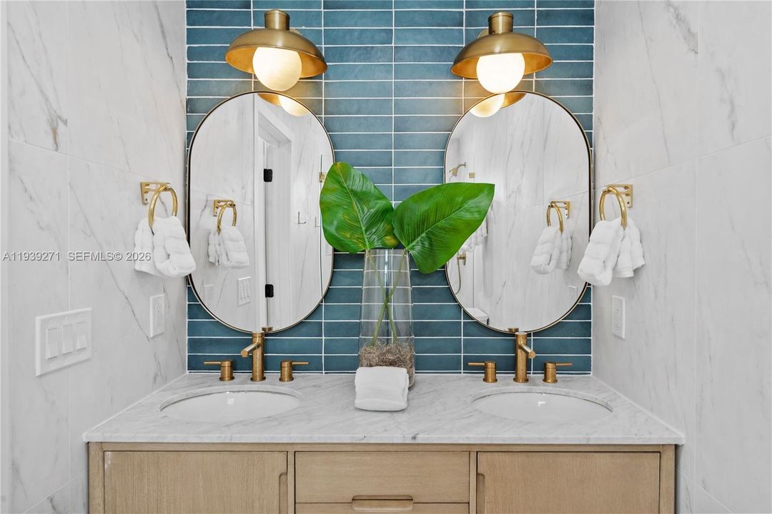 For Sale: $2,250,000 (4 beds, 4 baths, 2931 Square Feet)