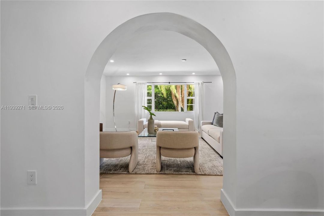 For Sale: $2,250,000 (4 beds, 4 baths, 2931 Square Feet)