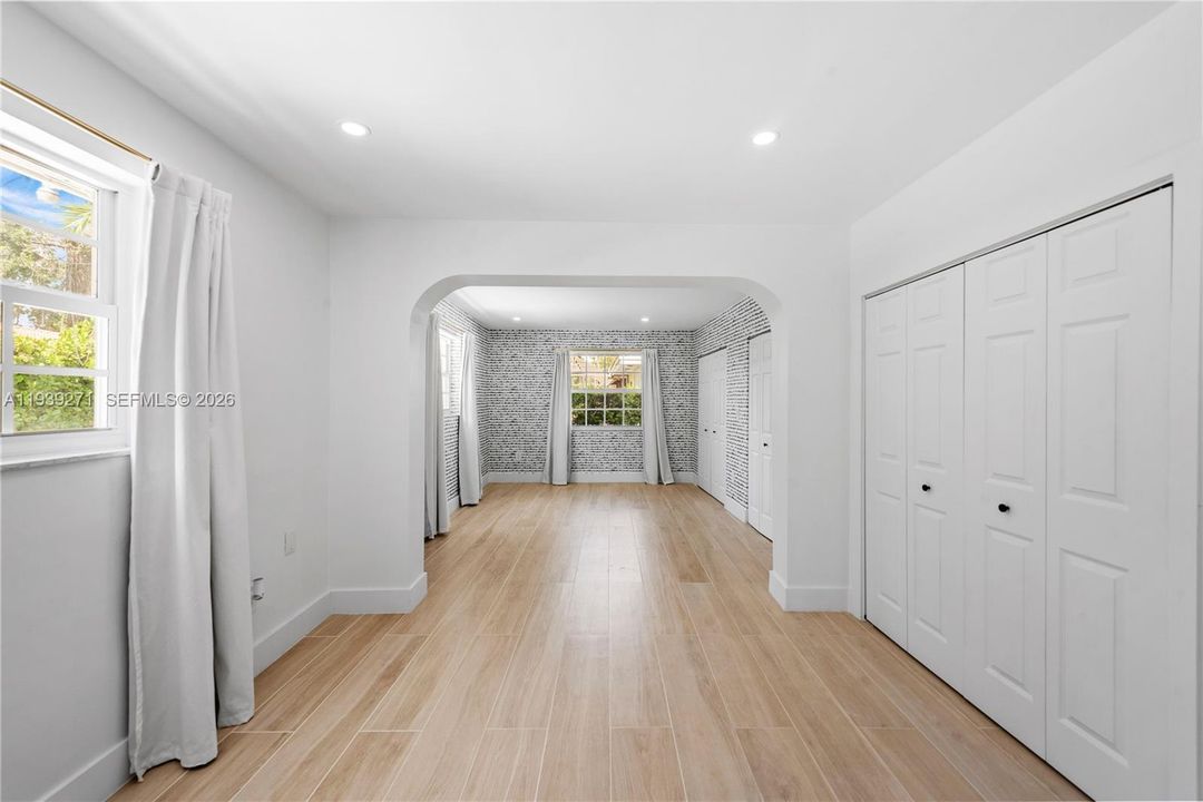 For Sale: $2,250,000 (4 beds, 4 baths, 2931 Square Feet)