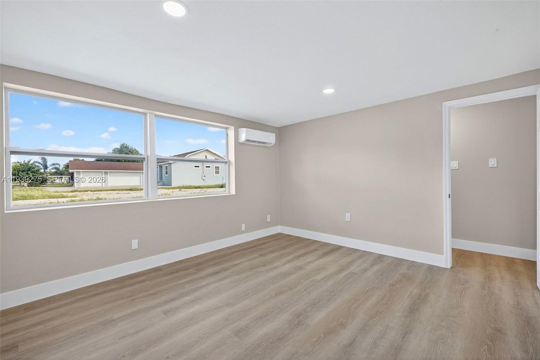 待售: $249,000 (3 贝兹, 2 浴室, 1534 平方英尺)