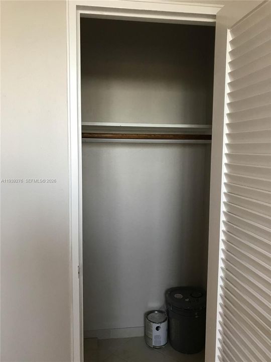 For Rent: $2,500 (1 beds, 1 baths, 1008 Square Feet)