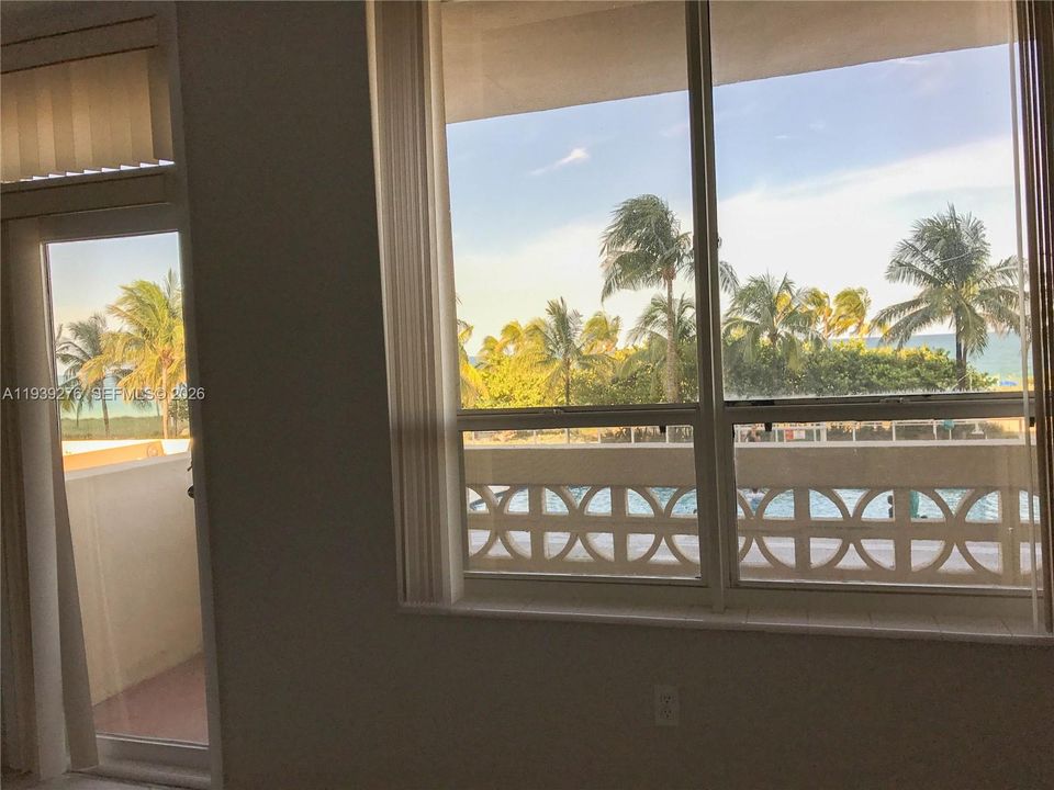 For Rent: $2,500 (1 beds, 1 baths, 1008 Square Feet)