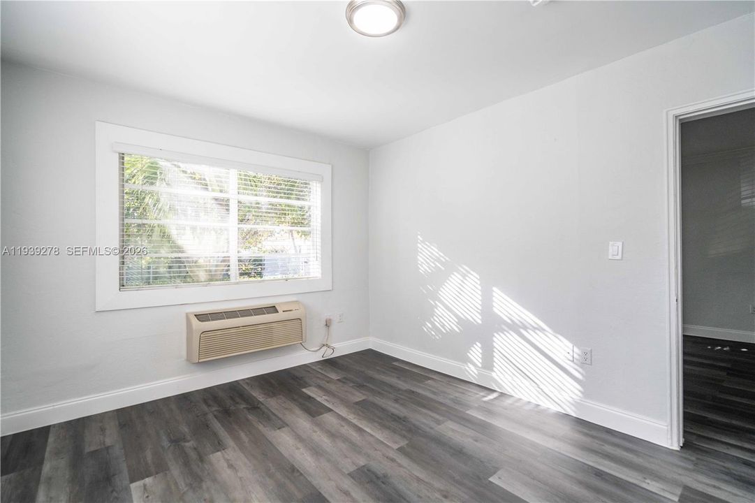 En Renta: $2,300 (2 camas, 2 baños, 950 Pies cuadrados)