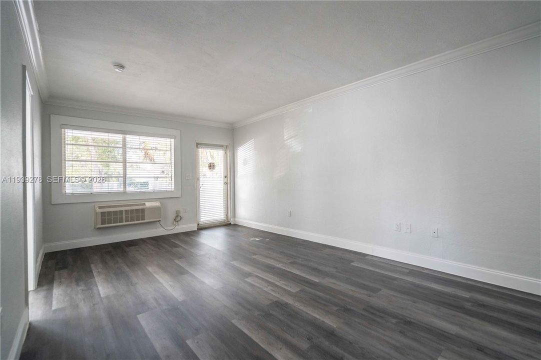 En Renta: $2,300 (2 camas, 2 baños, 950 Pies cuadrados)