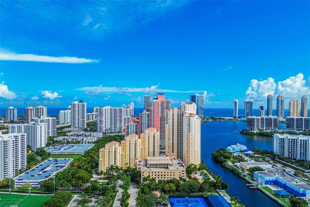 出租: $4,000 (2 贝兹, 2 浴室, 1846 平方英尺)