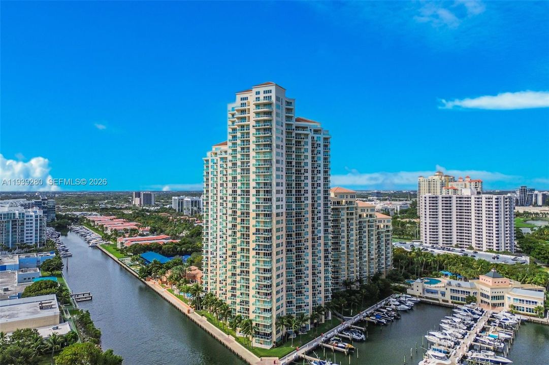 出租: $4,000 (2 贝兹, 2 浴室, 1846 平方英尺)