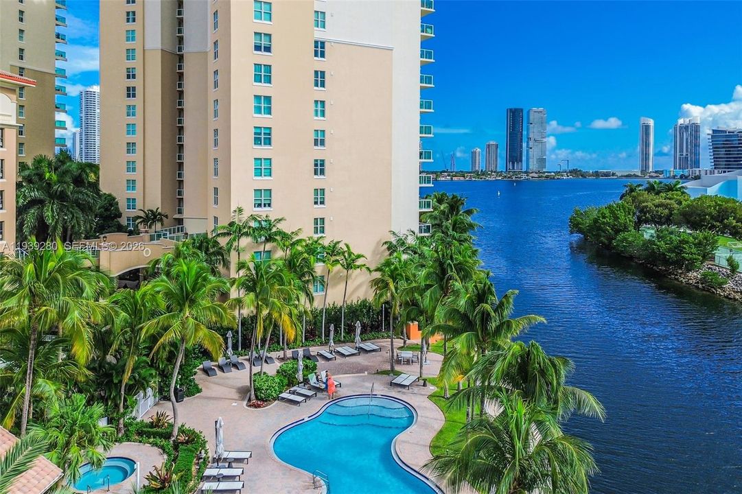 出租: $4,000 (2 贝兹, 2 浴室, 1846 平方英尺)