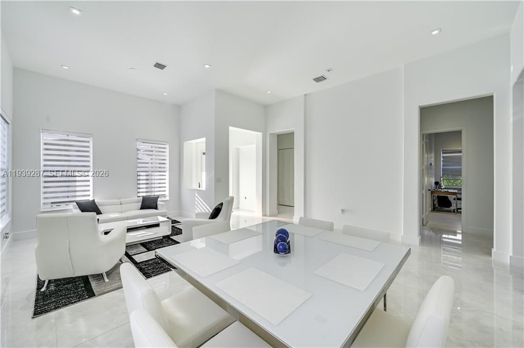 En Renta: $3,300 (4 camas, 3 baños, 0 Pies cuadrados)