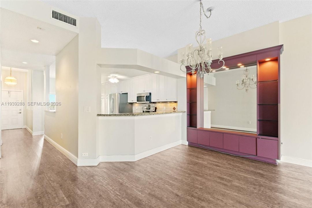 En Venta: $249,000 (2 camas, 2 baños, 1500 Pies cuadrados)