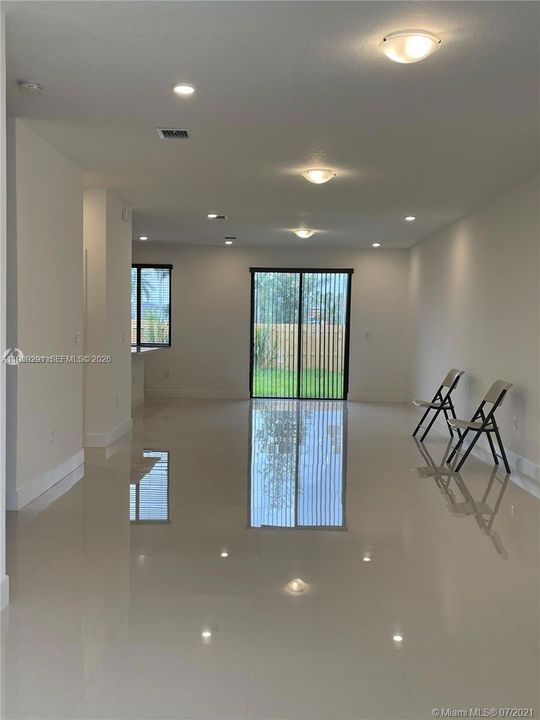 For Rent: $3,400 (4 beds, 3 baths, 2208 Square Feet)