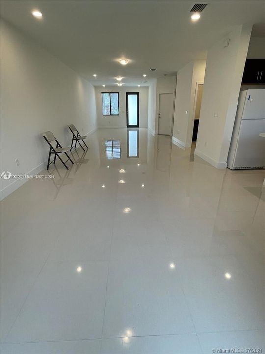 For Rent: $3,400 (4 beds, 3 baths, 2208 Square Feet)