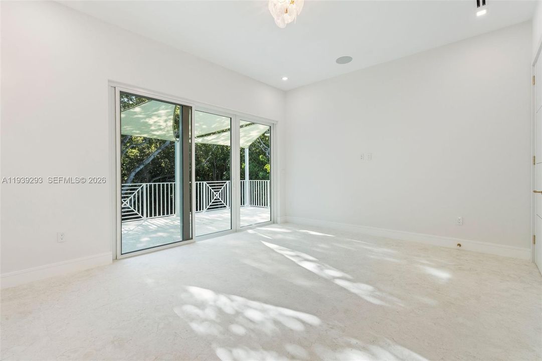 En Venta: $3,290,000 (4 camas, 5 baños, 3467 Pies cuadrados)