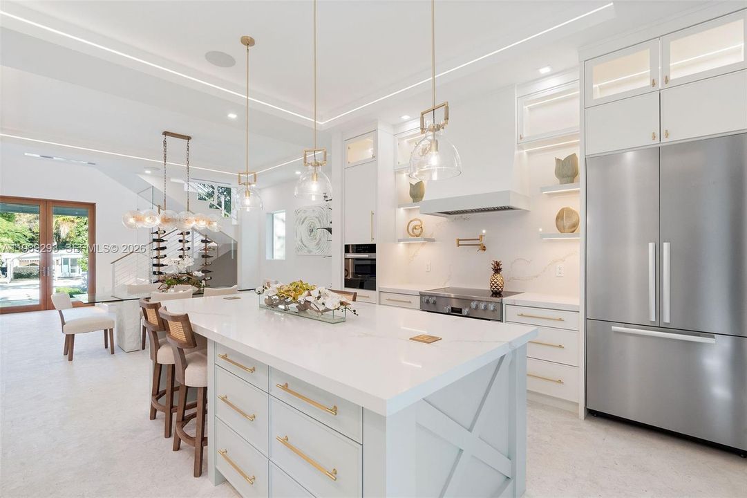 En Venta: $3,290,000 (4 camas, 5 baños, 3467 Pies cuadrados)