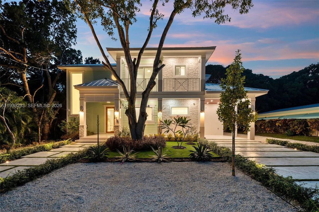 En Venta: $3,290,000 (4 camas, 5 baños, 3467 Pies cuadrados)