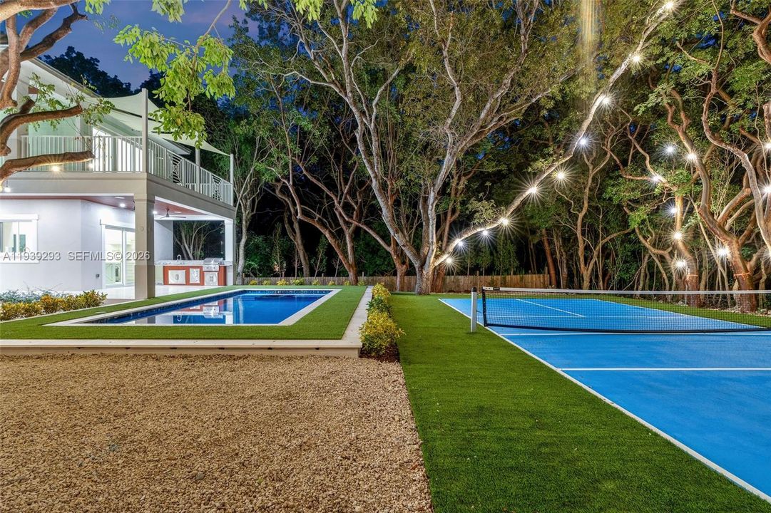 En Venta: $3,290,000 (4 camas, 5 baños, 3467 Pies cuadrados)