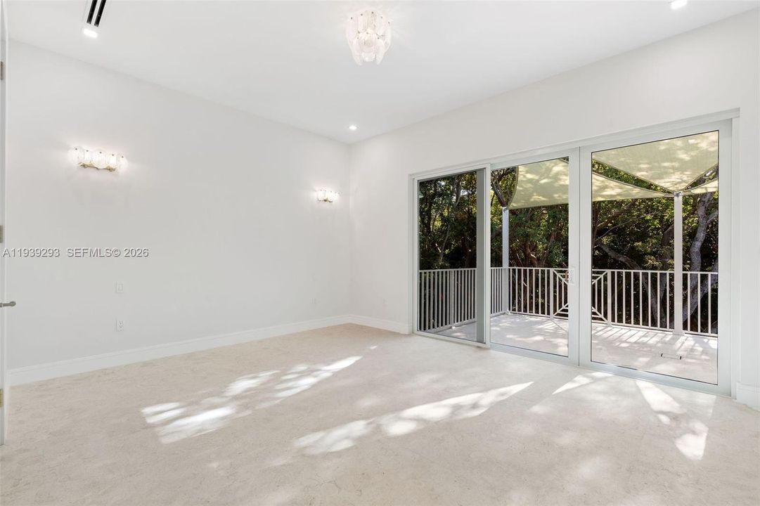 En Venta: $3,290,000 (4 camas, 5 baños, 3467 Pies cuadrados)