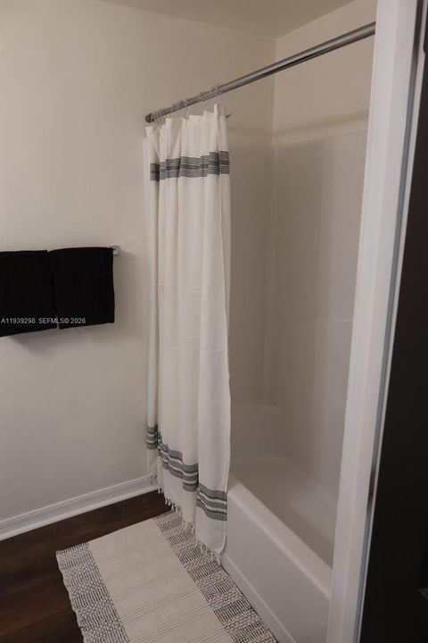 На продажу: $289,000 (3 спален, 2 ванн, 0 Квадратных фут)