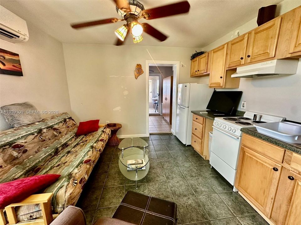 For Rent: $1,550 (1 beds, 1 baths, 0 Square Feet)