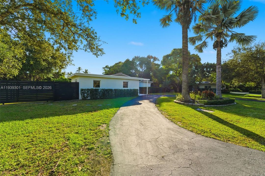 待售: $1,699,000 (3 贝兹, 3 浴室, 1168 平方英尺)