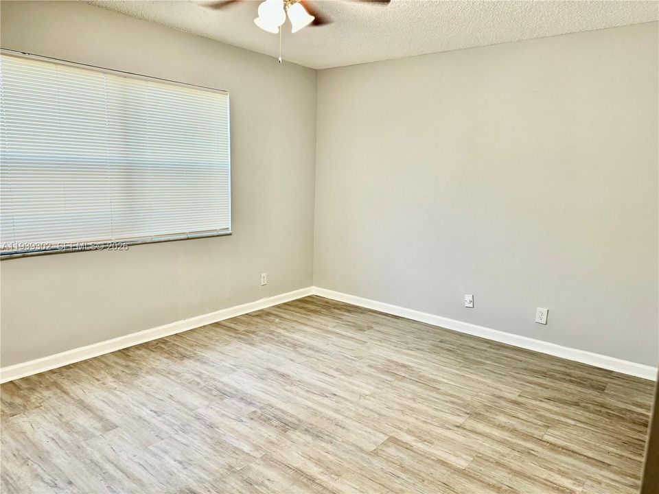 En Renta: $2,000 (2 camas, 2 baños, 978 Pies cuadrados)