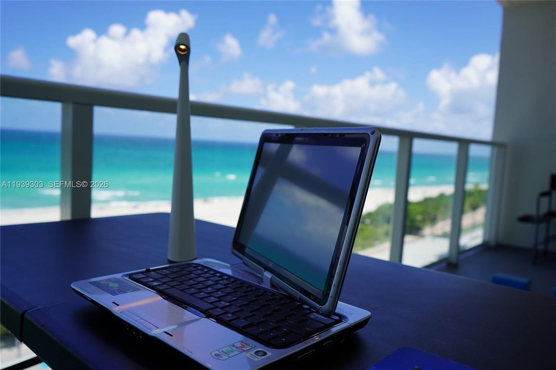 For Rent: $4,400 (2 beds, 2 baths, 824 Square Feet)