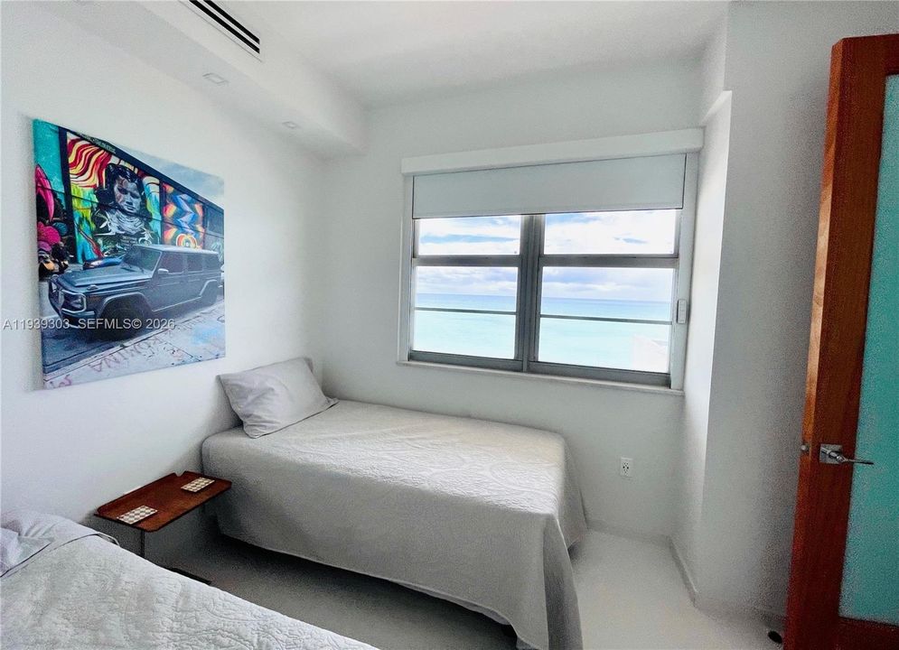 For Rent: $4,400 (2 beds, 2 baths, 824 Square Feet)