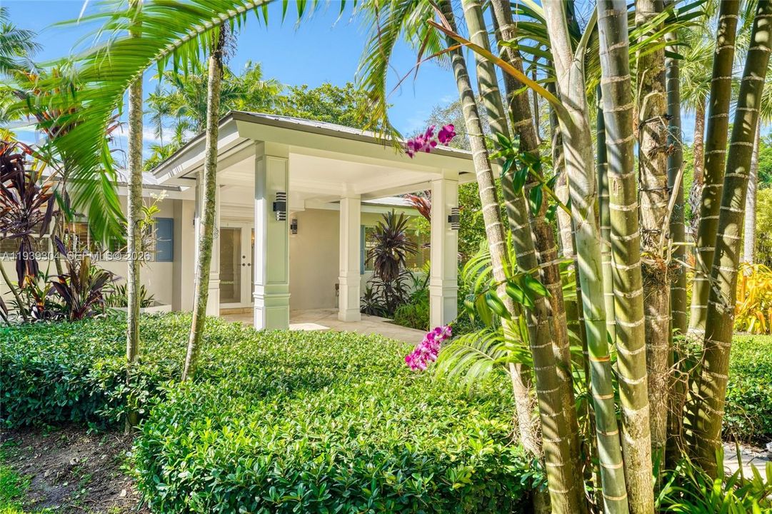 En Renta: $16,000 (5 camas, 4 baños, 3902 Pies cuadrados)