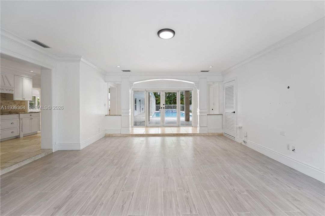 En Renta: $16,000 (5 camas, 4 baños, 3902 Pies cuadrados)