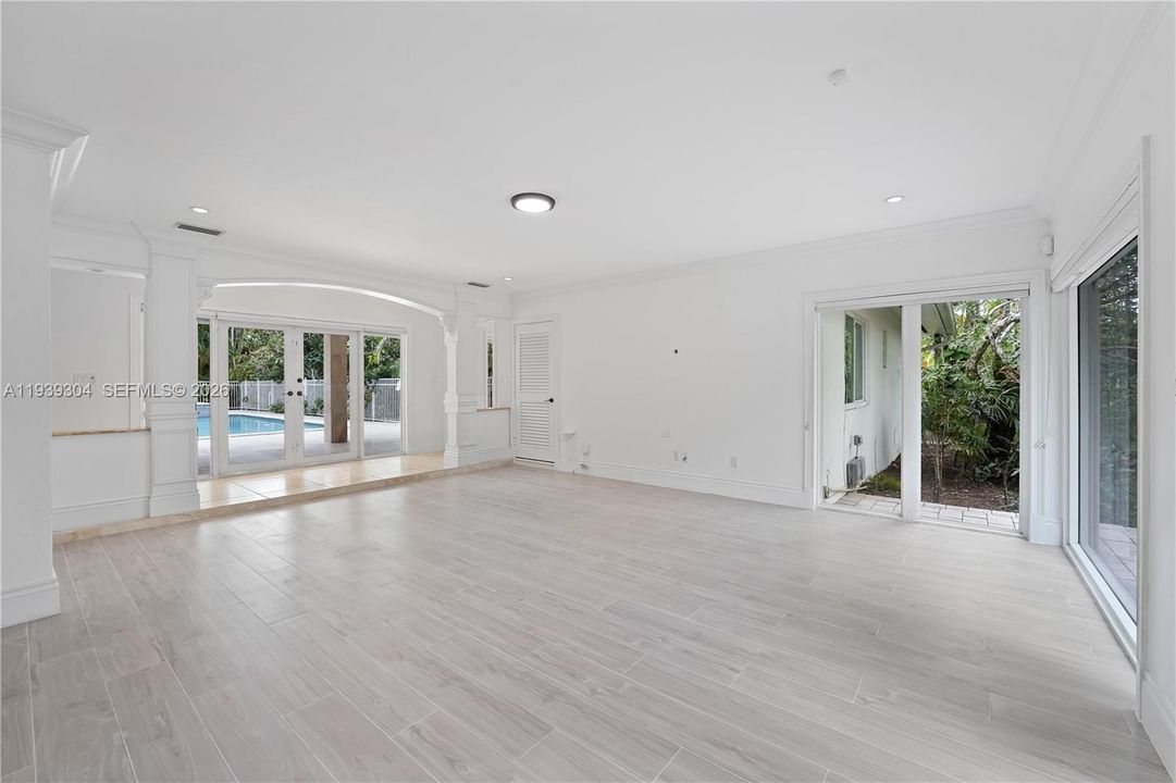 En Renta: $16,000 (5 camas, 4 baños, 3902 Pies cuadrados)