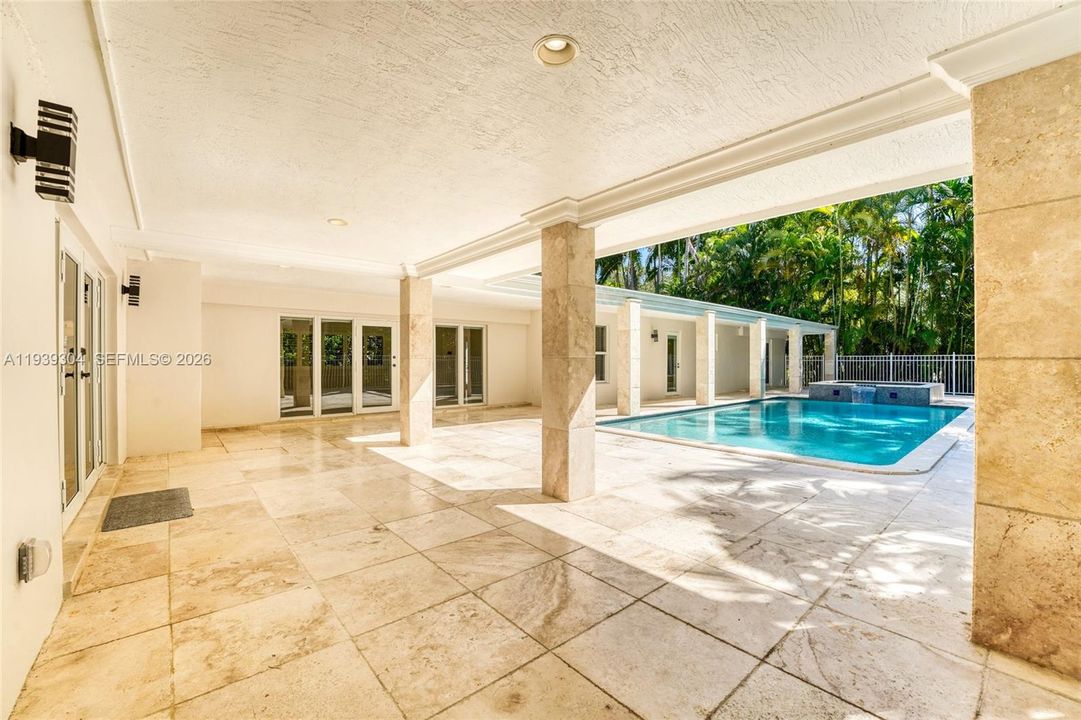 En Renta: $16,000 (5 camas, 4 baños, 3902 Pies cuadrados)