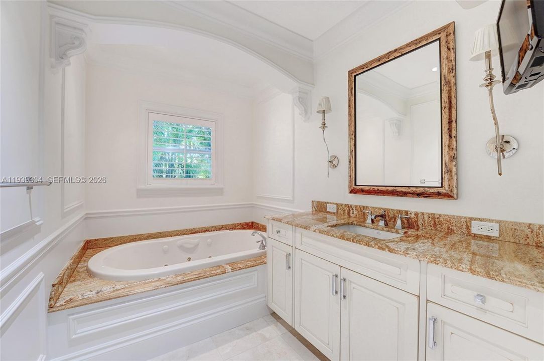 En Renta: $16,000 (5 camas, 4 baños, 3902 Pies cuadrados)