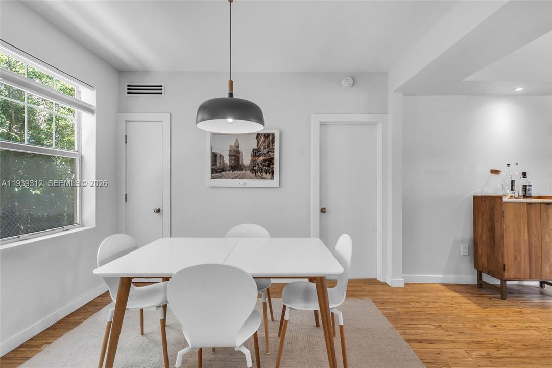 En Venta: $450,000 (2 camas, 2 baños, 760 Pies cuadrados)