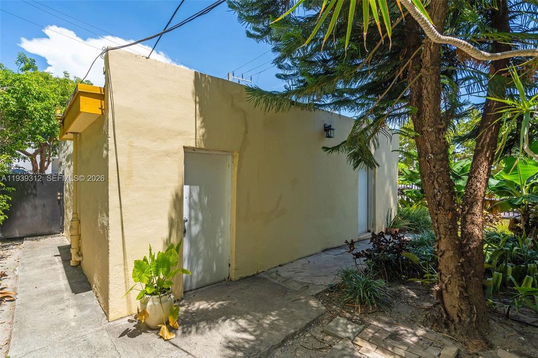 En Venta: $450,000 (2 camas, 2 baños, 760 Pies cuadrados)
