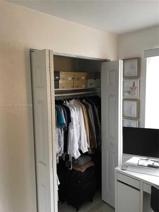 For Rent: $2,095 (2 beds, 1 baths, 891 Square Feet)