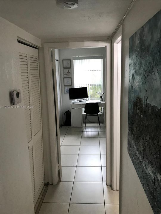 For Rent: $2,095 (2 beds, 1 baths, 891 Square Feet)