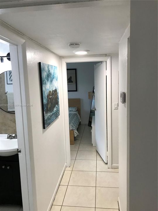 For Rent: $2,095 (2 beds, 1 baths, 891 Square Feet)