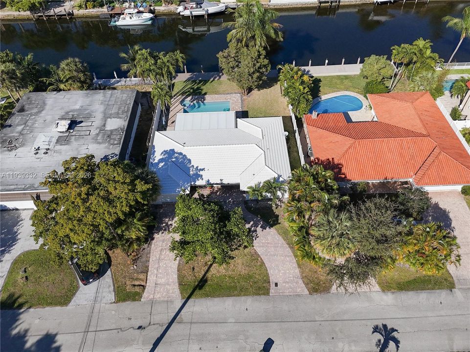 В аренду: $9,500 (3 спален, 3 ванн, 1320 Квадратных фут)