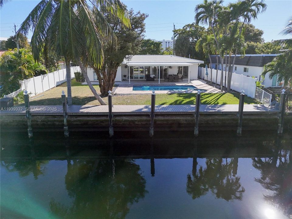 В аренду: $9,500 (3 спален, 3 ванн, 1320 Квадратных фут)