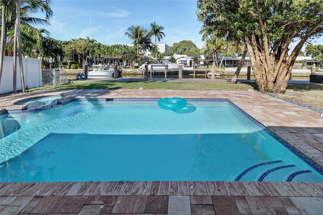 В аренду: $9,500 (3 спален, 3 ванн, 1320 Квадратных фут)