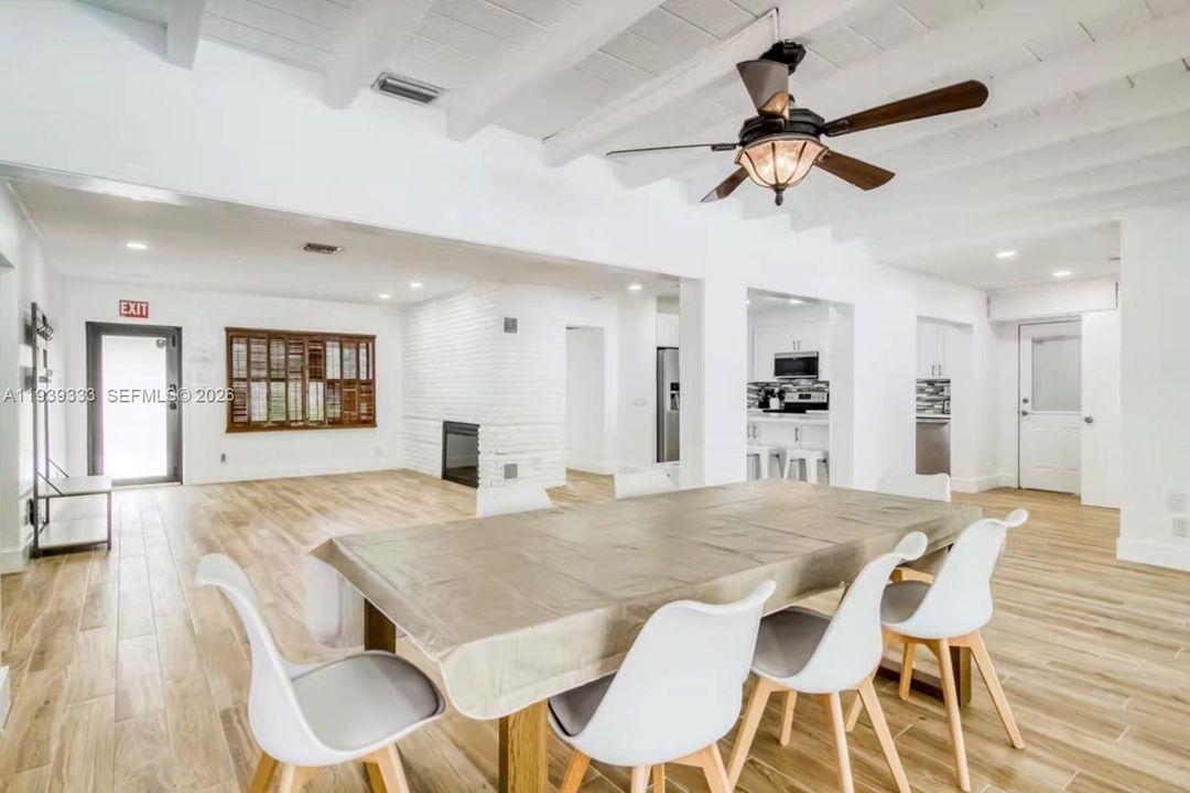 For Rent: $6,000 (4 beds, 3 baths, 2089 Square Feet)