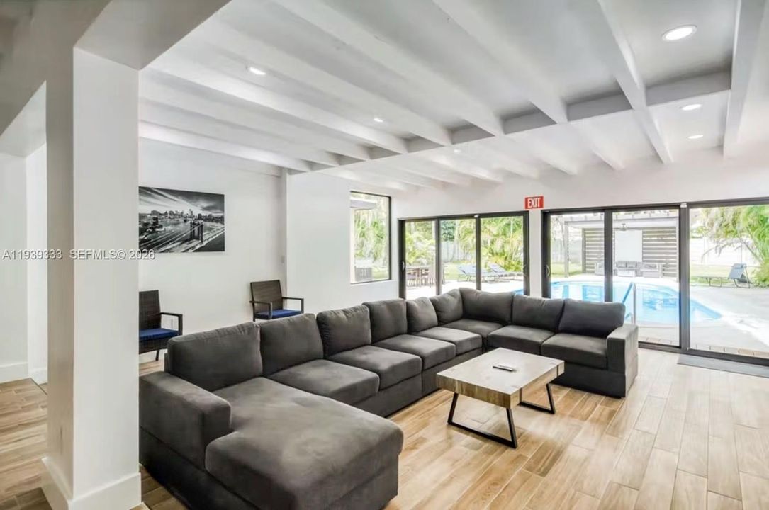 For Rent: $6,000 (4 beds, 3 baths, 2089 Square Feet)