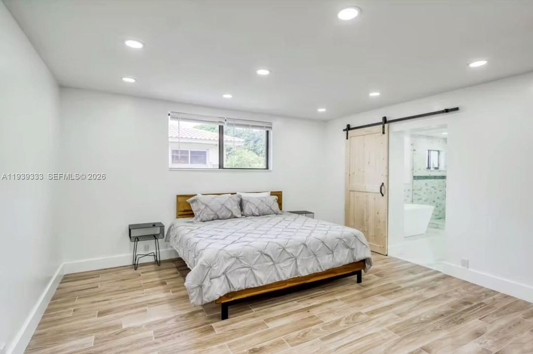 For Rent: $6,000 (4 beds, 3 baths, 2089 Square Feet)